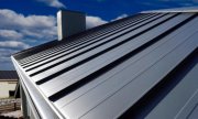 Фальцевая кровля: какой угол наклона и шаг обрешётки выбрать